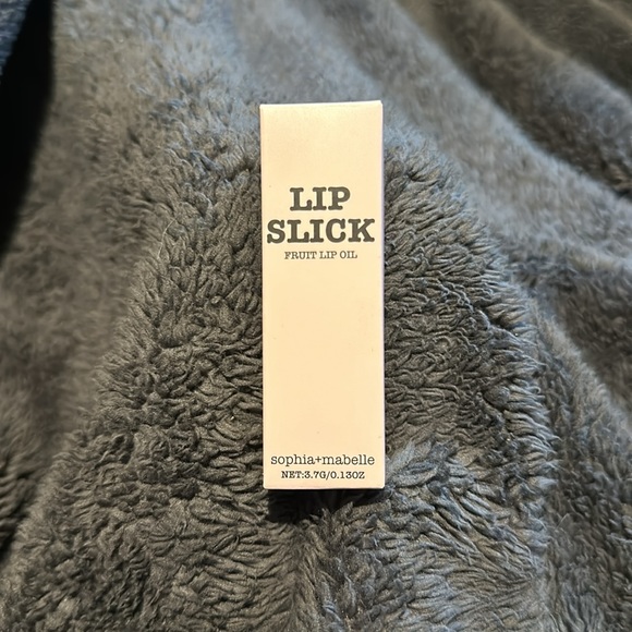 Sophia + Mabelle Lip Slick Fruit Lip Oil - Picture 2 of 2